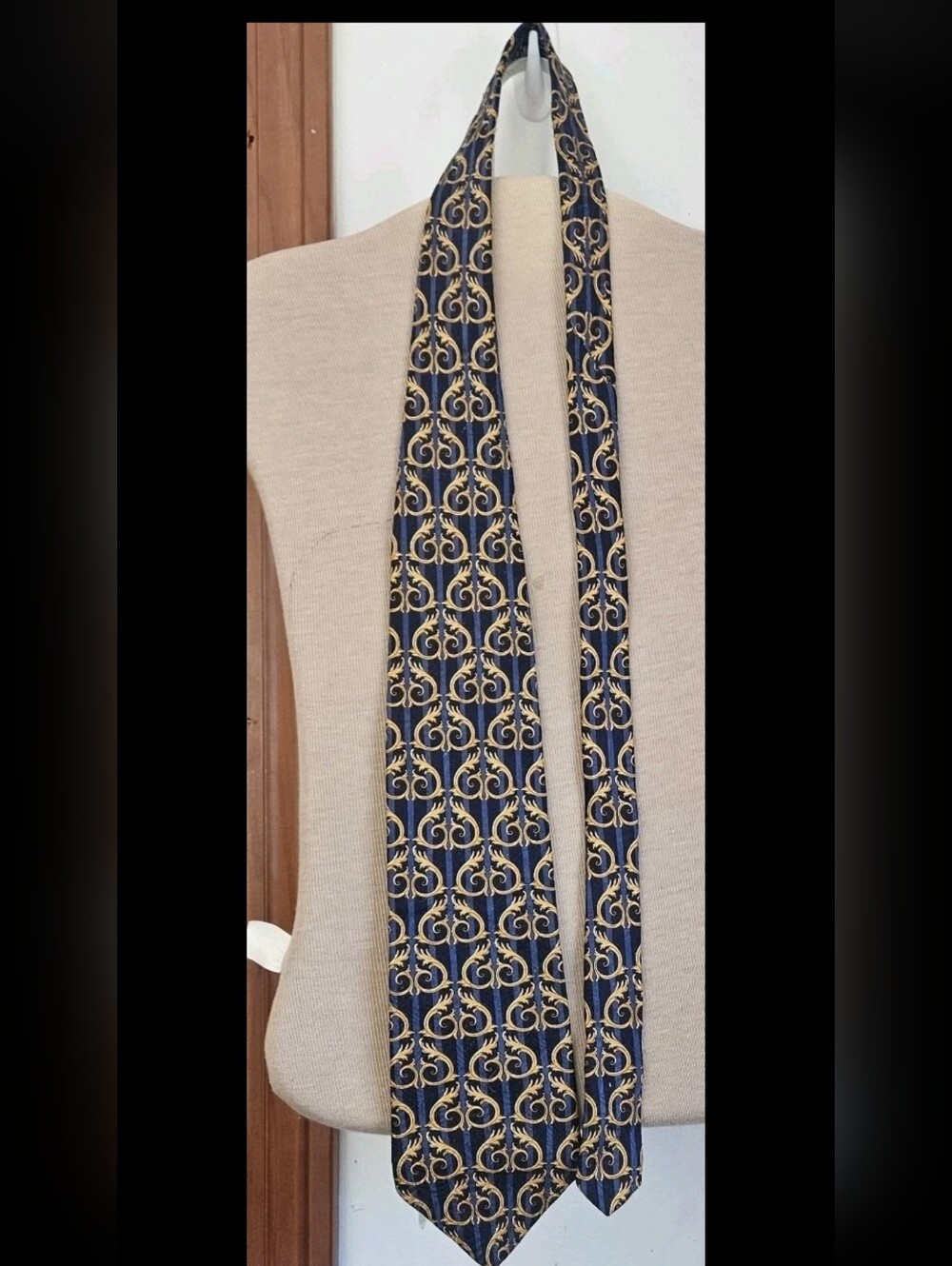 VTG Bill Blass Belle Epoque Silk Tie Blue Gold Baroque Filigree Scroll 90s Wide